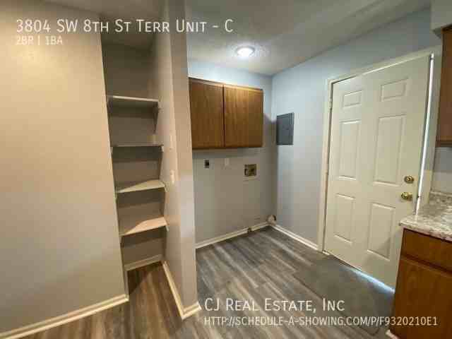3804 Sw 8th Street Ter #C - Photo 5 of 11
