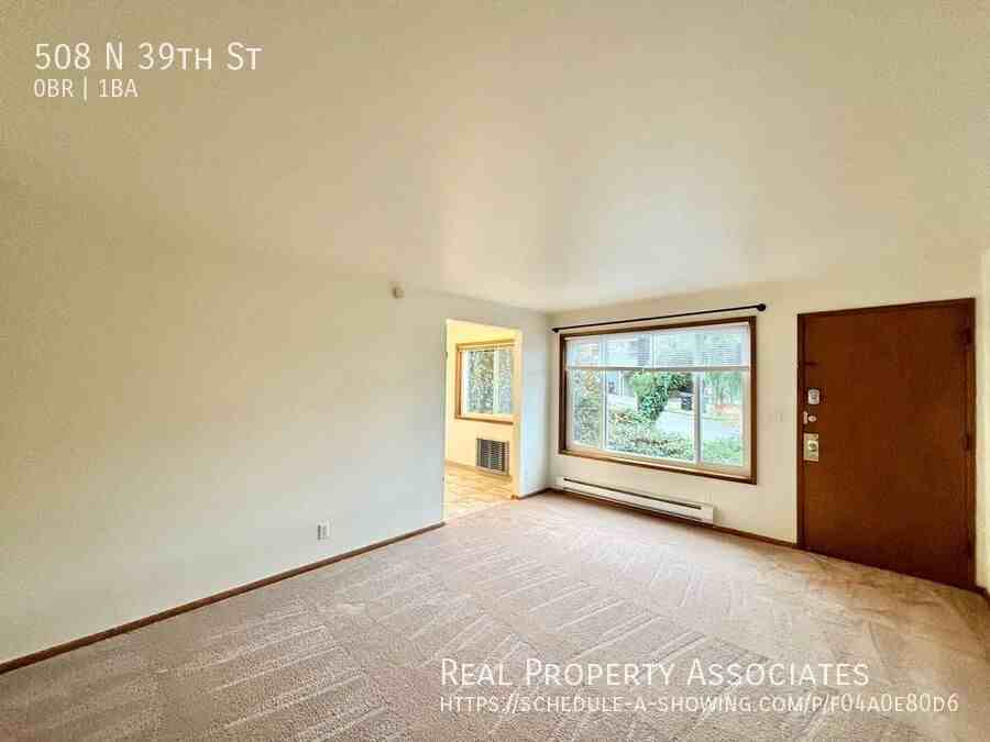 508 N 39th St - Photo 3 of 11