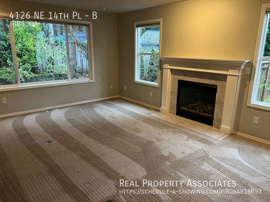 4126 Ne 14th Pl #B - Photo 2 of 9