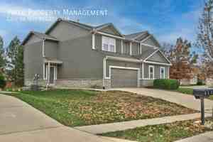 featured image of 2122 W Forest Dr