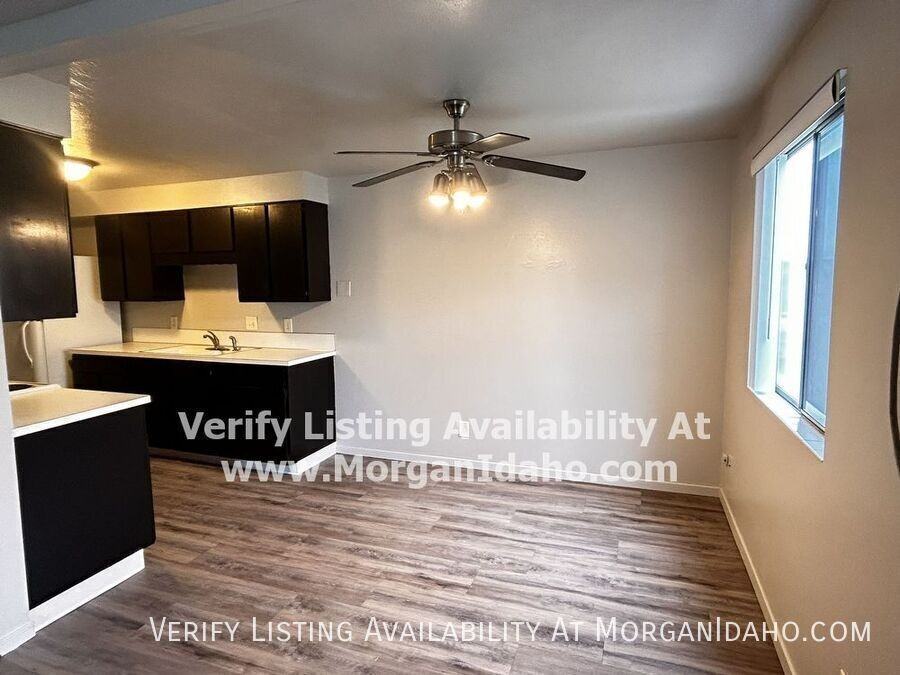 697 S White Cloud Dr - Photo 3 of 7