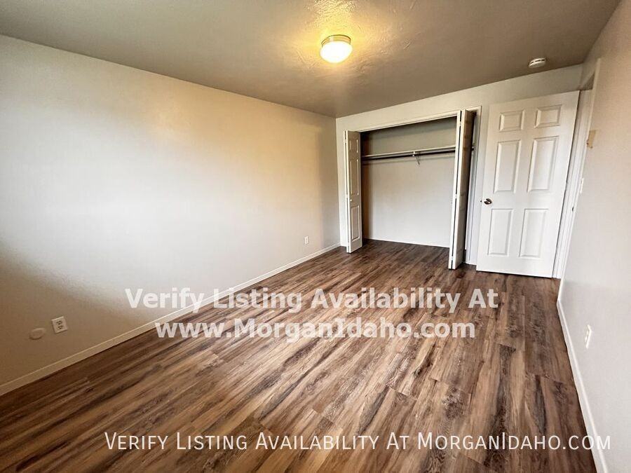 697 S White Cloud Dr - Photo 6 of 7