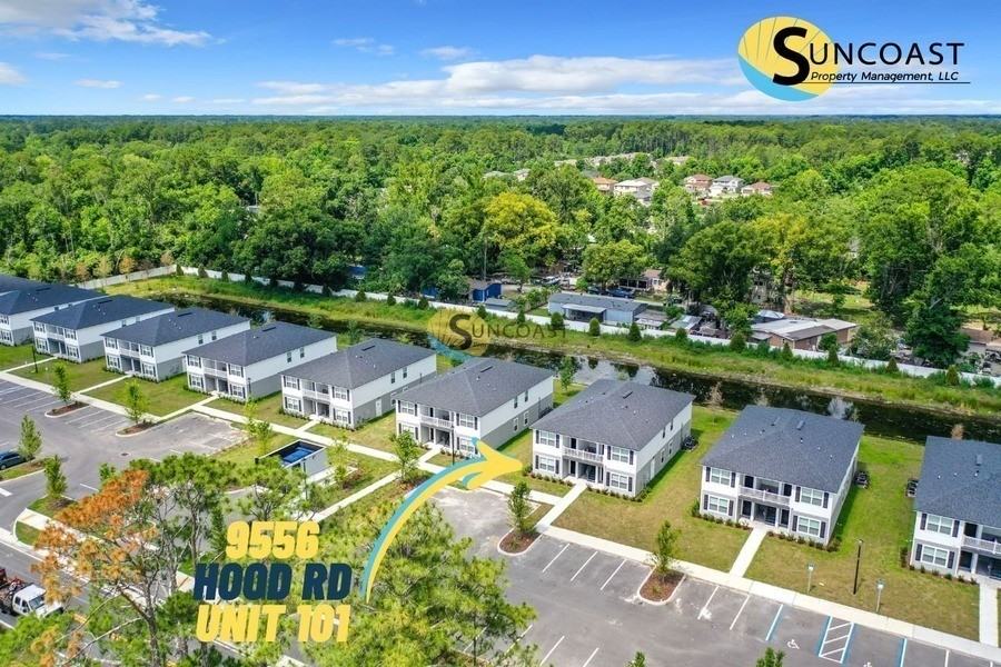 9556 Hood Rd #101 - Photo 2 of 33