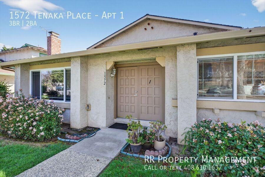 1572 Tenaka Pl #1 - Photo 5 of 36
