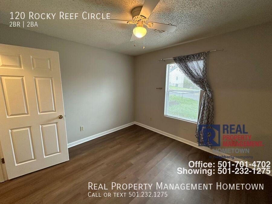 120 Rockyreef Cir - Photo 7 of 12