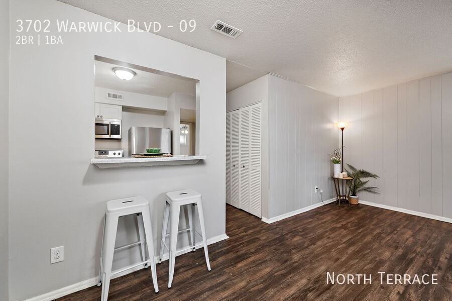 3702 Warwick Blvd #09 - Photo 5 of 15