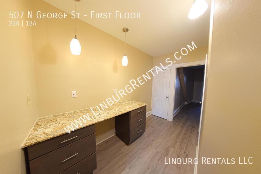 507 N George St #1stFL - Photo 2 of 12