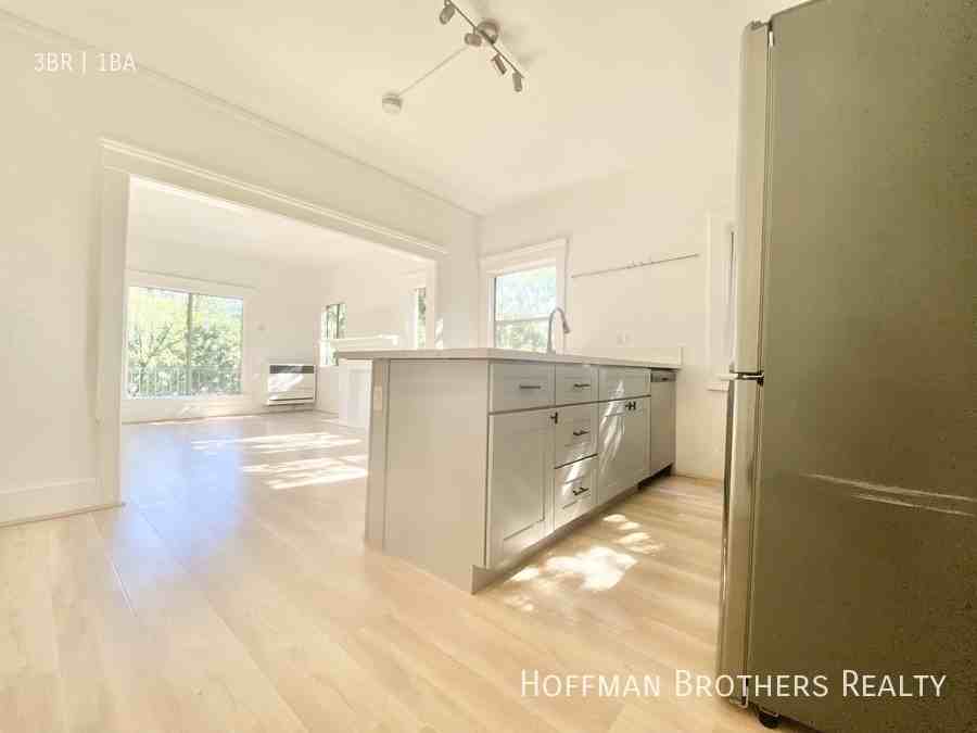 402 N Avenue 54 - Photo 4 of 16