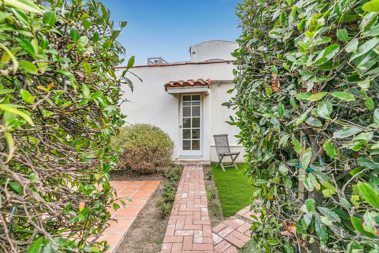 746 Ashland Ave #GH - Photo 2 of 14