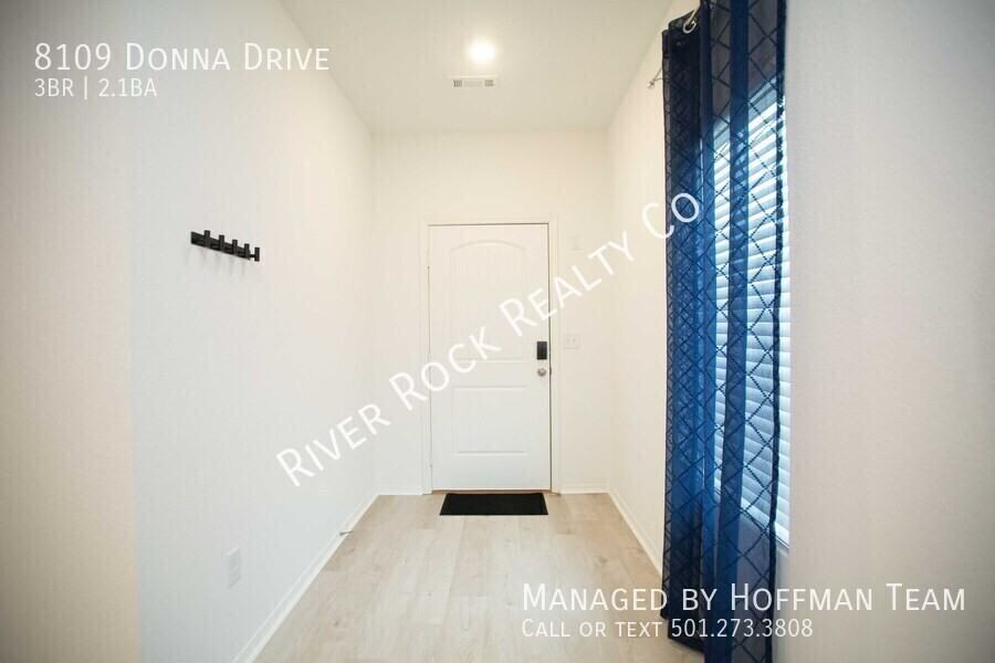 8109 Donna Dr - Photo 3 of 37