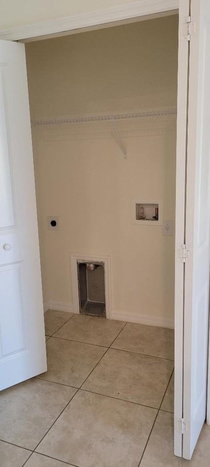 26320 Explorer Rd #26320 - Photo 4 of 16