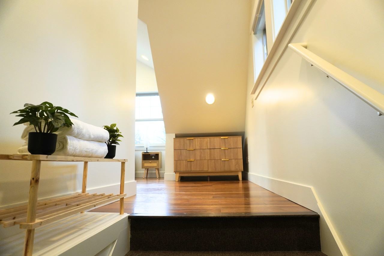 17822 5th Ave Ne Unit B #NA - Photo 4 of 14