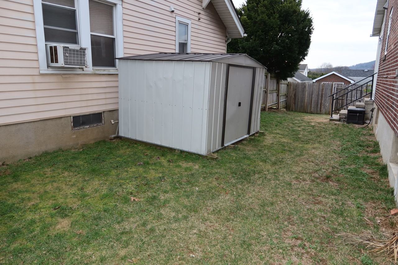 1618 Main St #1618A - Photo 3 of 22