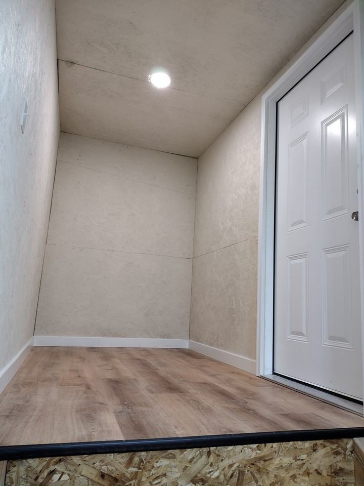 1354 N 45th E - Photo 6 of 13