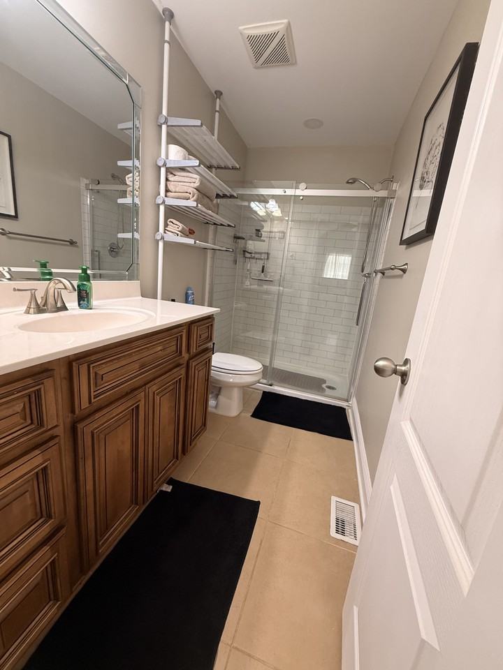 Riverbend Dr #3458 - Photo 4 of 9