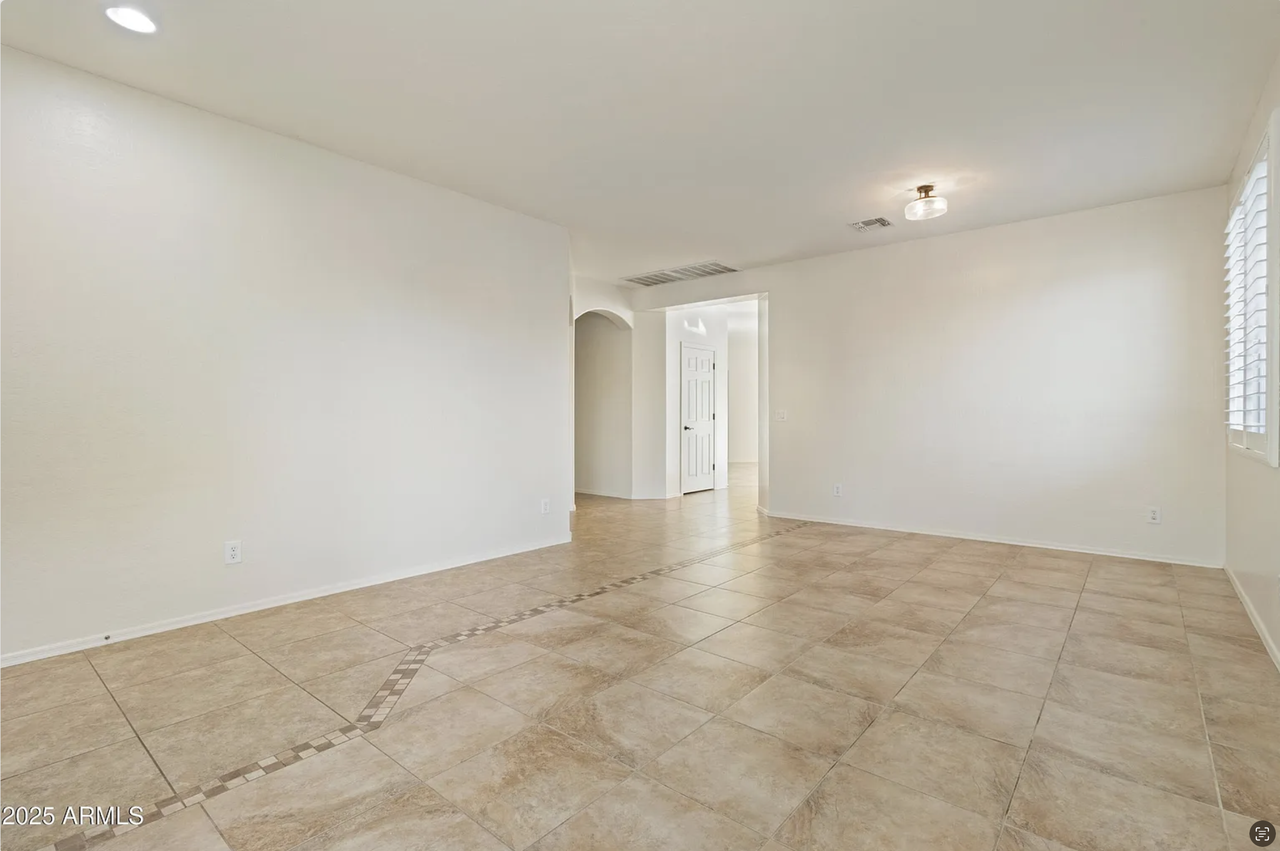 16559 W Lincoln St #NA - Photo 4 of 30