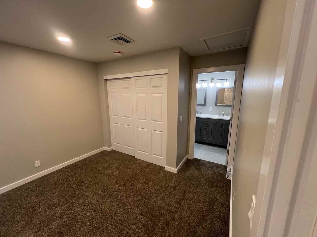 425 S Oak St #NA - Photo 7 of 17