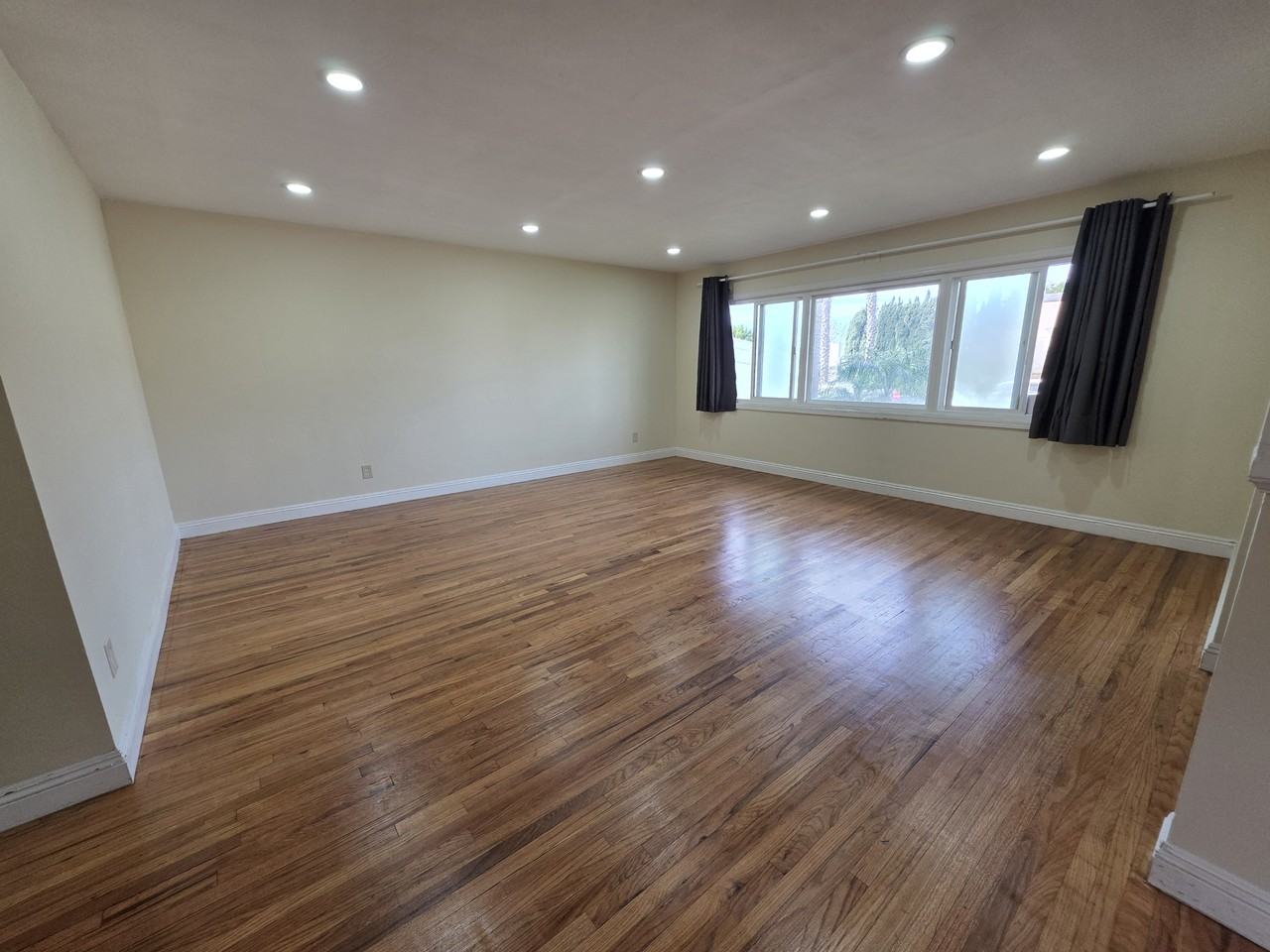 5457 Dorothy Dr #NA - Photo 7 of 23