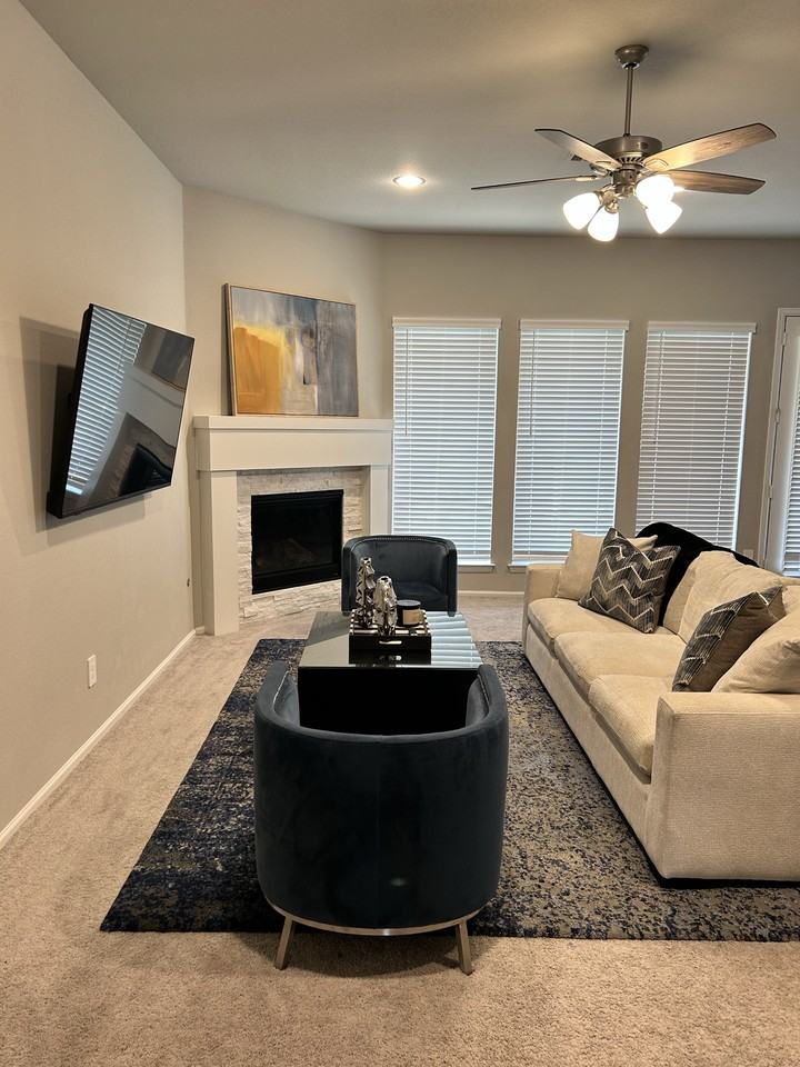 9415 Water Breeze Ct #NA - Photo 3 of 5