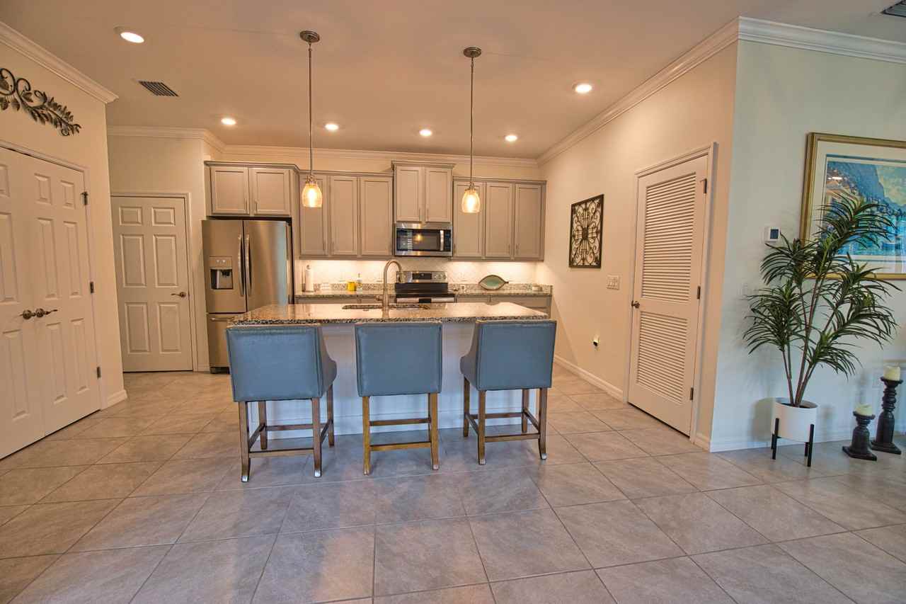21020 Fetterbush Pl #NA - Photo 2 of 17