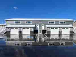 featured image of 4145 Winfield St #1