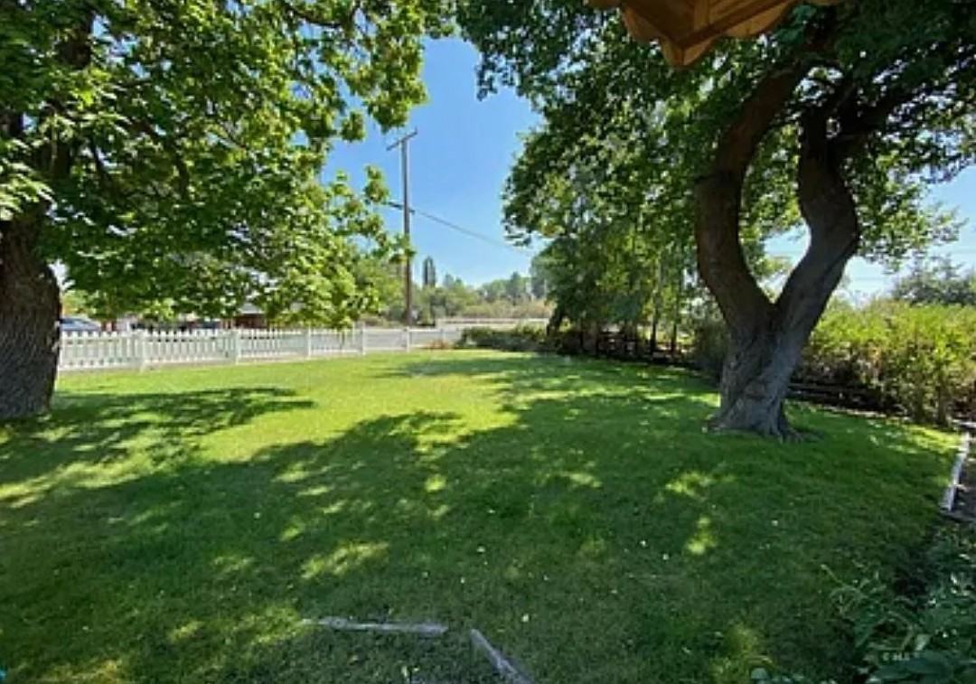 305 S Estes St #NA - Photo 4 of 12