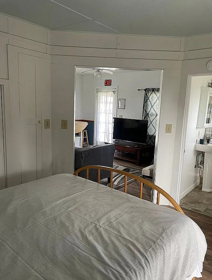 305 S Estes St #NA - Photo 7 of 12