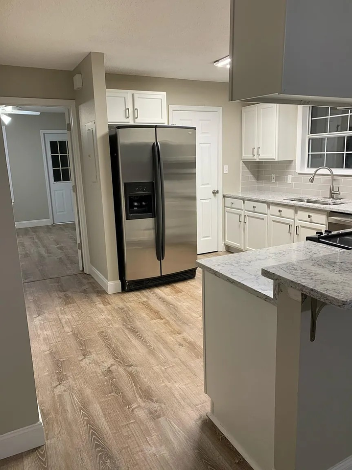 3615 Cagney Dr - Photo 7 of 21