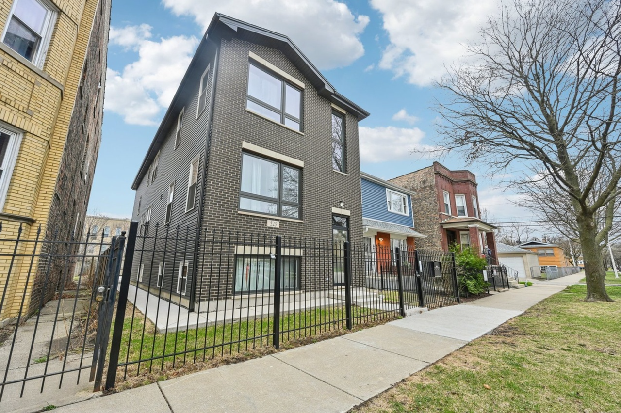 523 N Drake Ave #2 - Photo 3 of 20