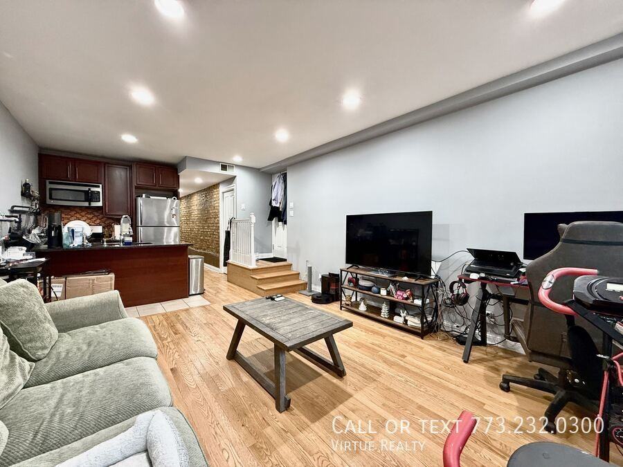 5791 N Ridge Ave #G - Photo 4 of 20