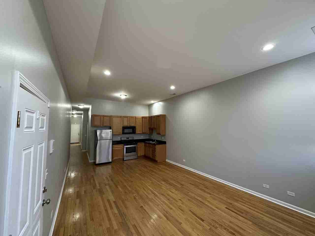 2438 N Laramie Ave ## 1n - Photo 3 of 12