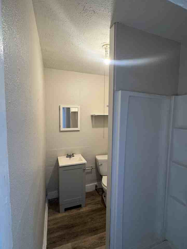 1909 Se Pennsylvania Ave #1 - Photo 7 of 7