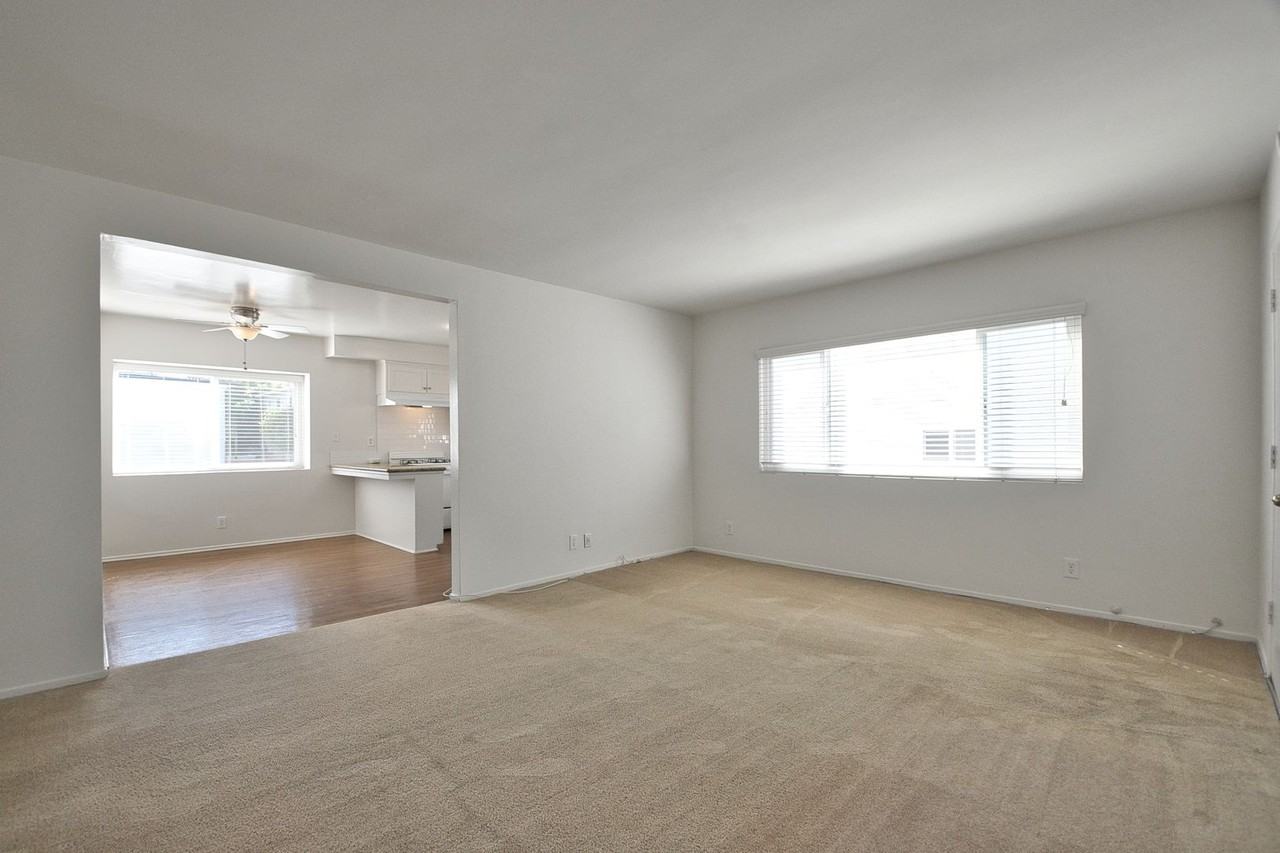 t2603 - Photo 3 of 23