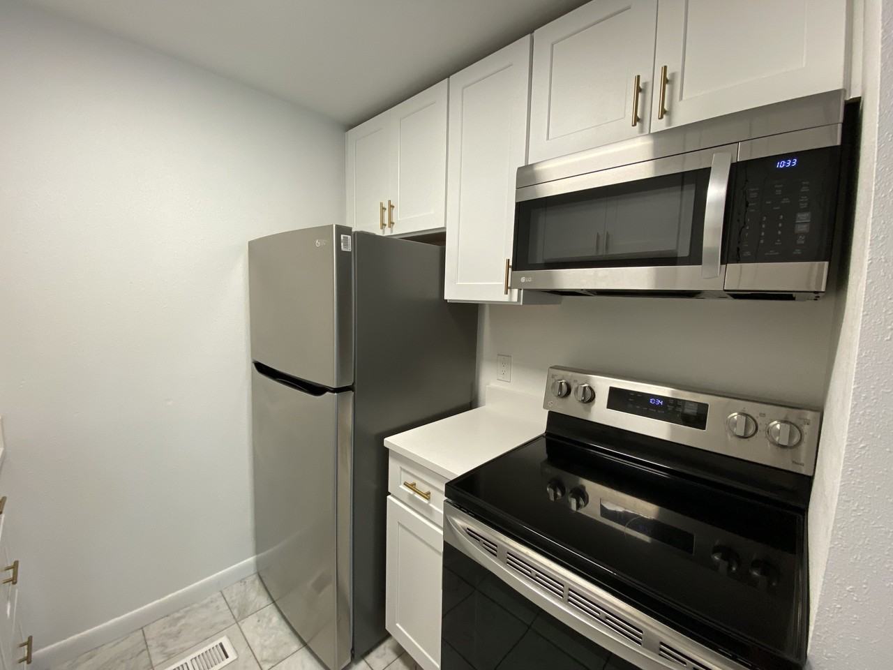 425 S 900 E #5 - Photo 5 of 12