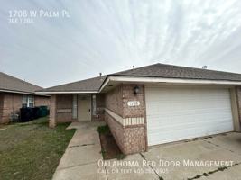 featured image of 1708 W Palm Pl