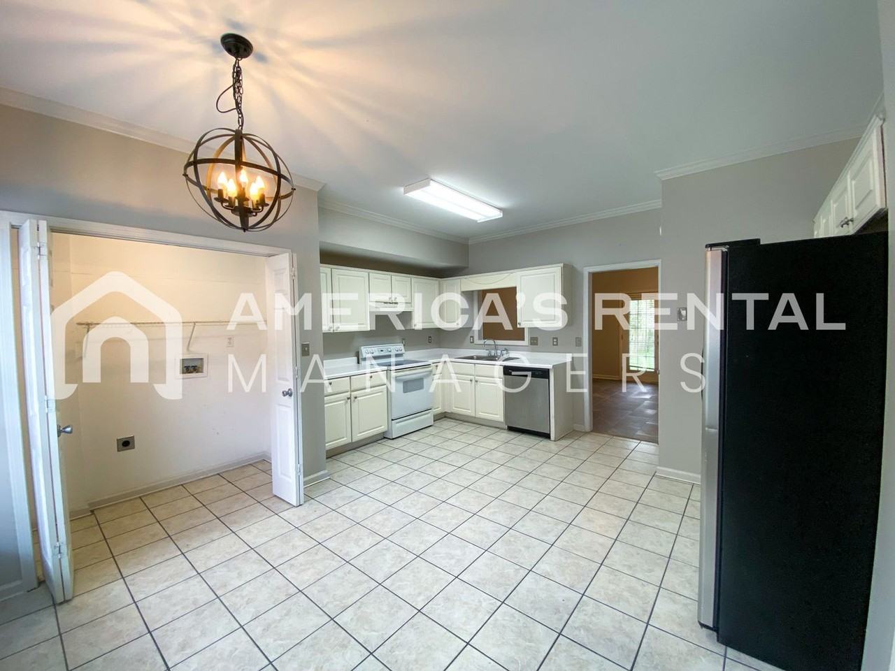 446 Cambrian Ridge Trl - Photo 3 of 28