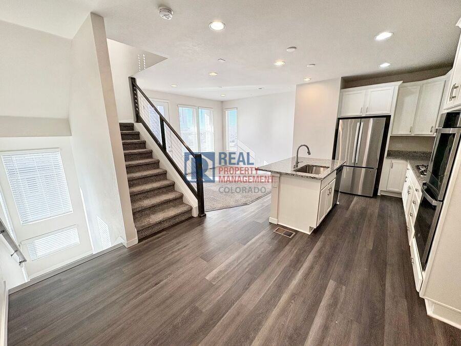 21005 E Quincy Dr - Photo 2 of 19