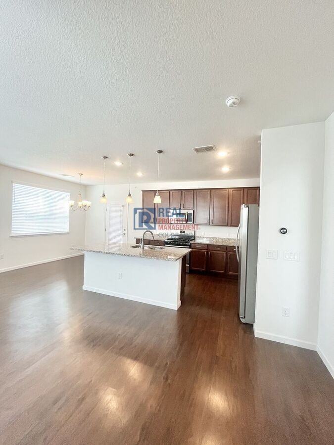 4500 Copeland Cir #202 - Photo 5 of 27