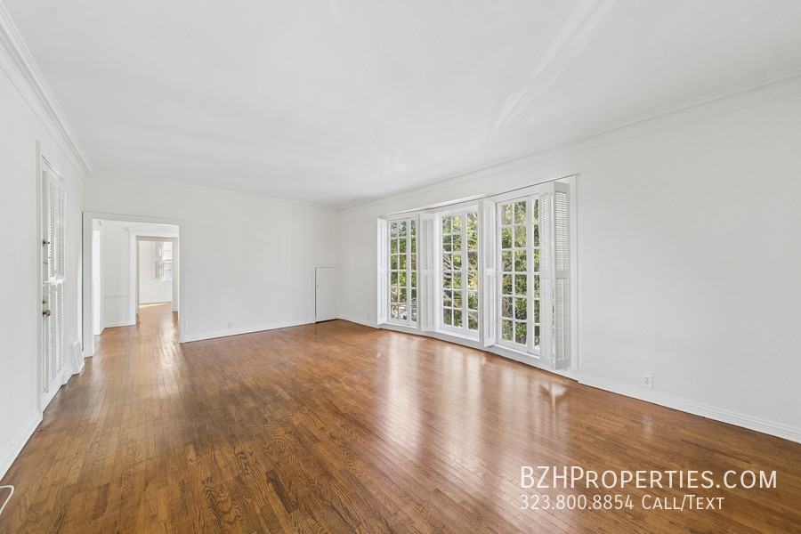 1284 S Beverly Glen Blvd - Photo 2 of 34