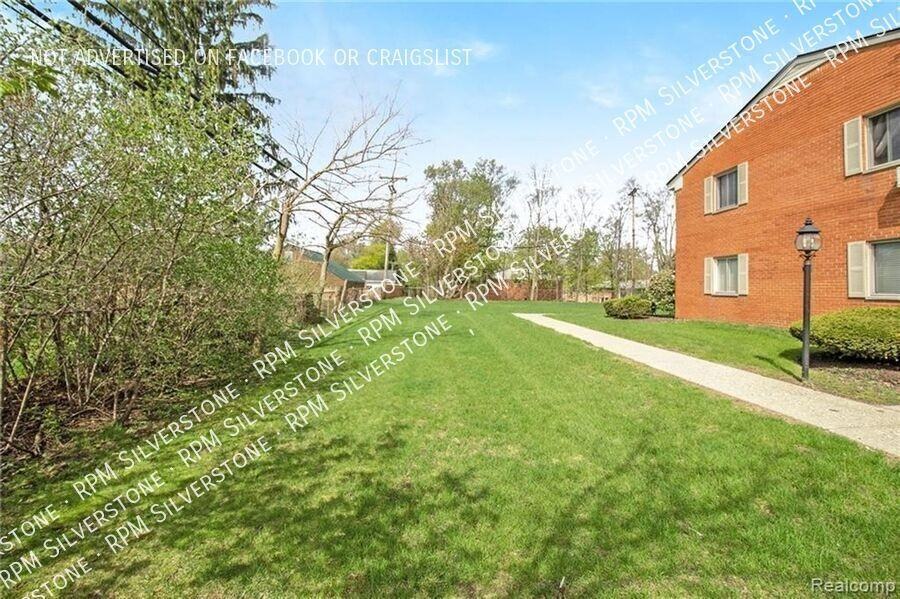 801 Plate St #103 - Photo 3 of 14