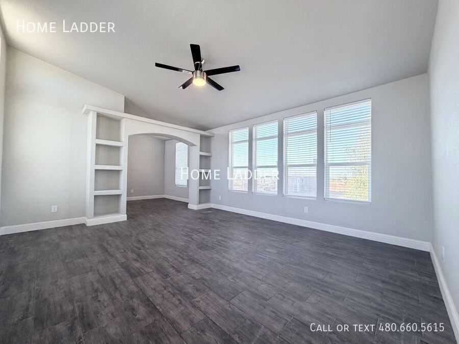 32567 W Santa Cruz Ave - Photo 3 of 20