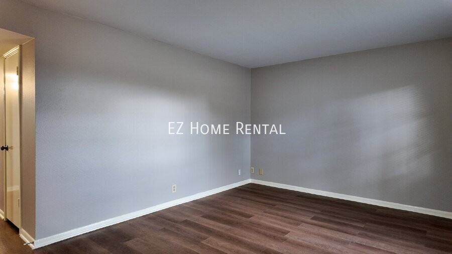 2102 5th Ave N - Photo 4 of 14