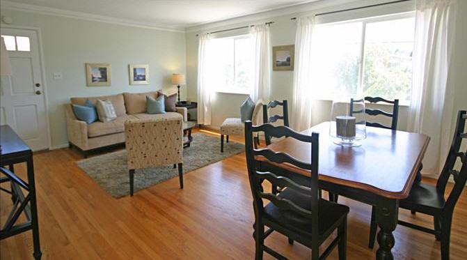 2210 Curtis St #B - Photo 2 of 7