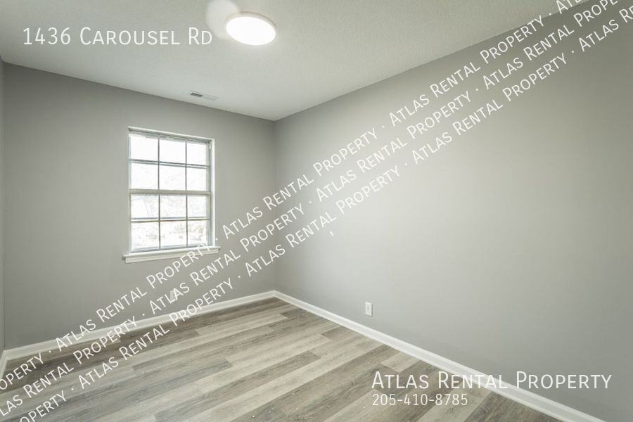 1436 Carousel Rd - Photo 6 of 20