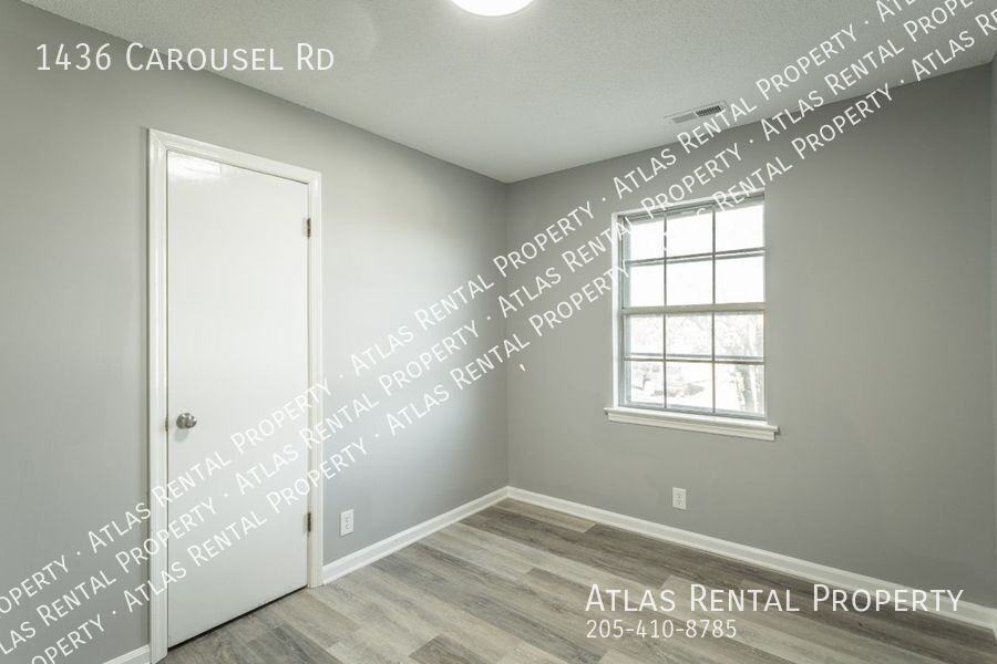 1436 Carousel Rd - Photo 7 of 20