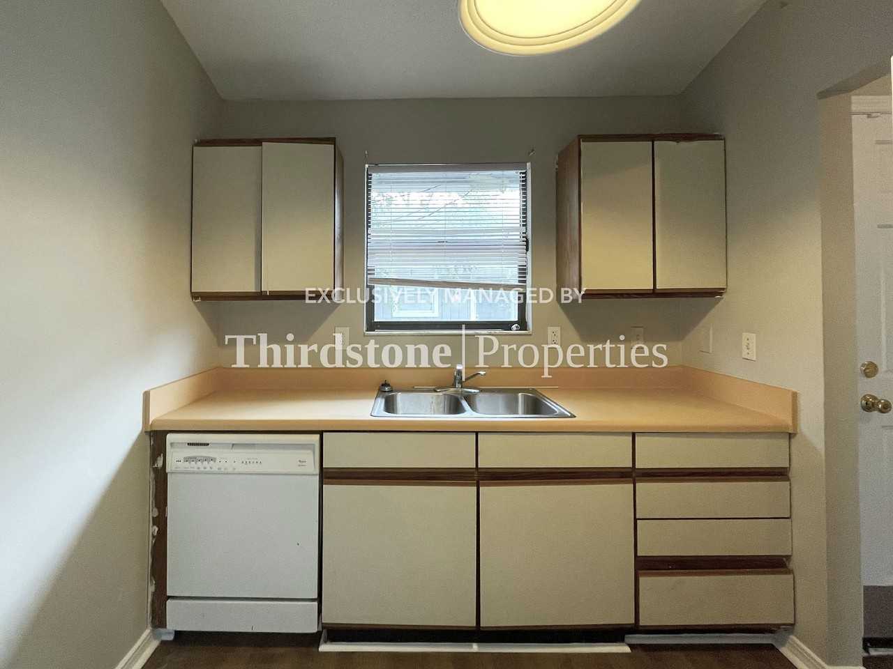 7611 Indian Lakes Dr #4 - Photo 6 of 17