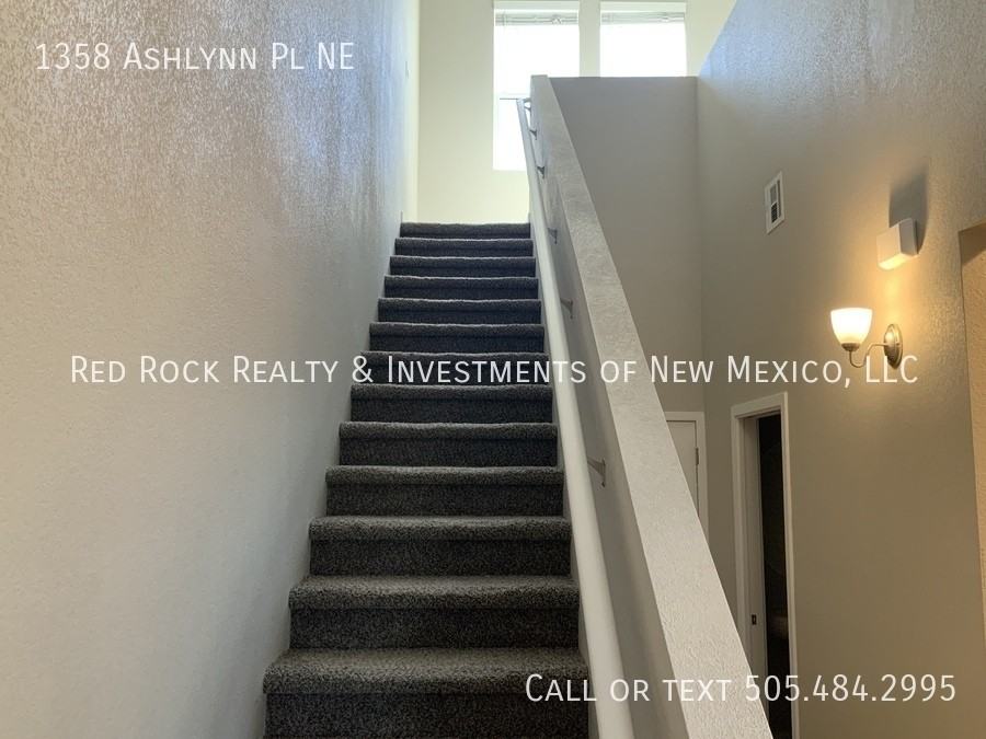 1358 Ashlynn Pl Ne - Photo 7 of 20