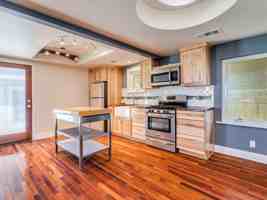 featured image of 2314 Santa Rosa St