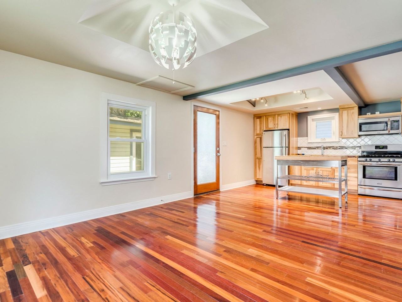 2314 Santa Rosa St - Photo 3 of 27