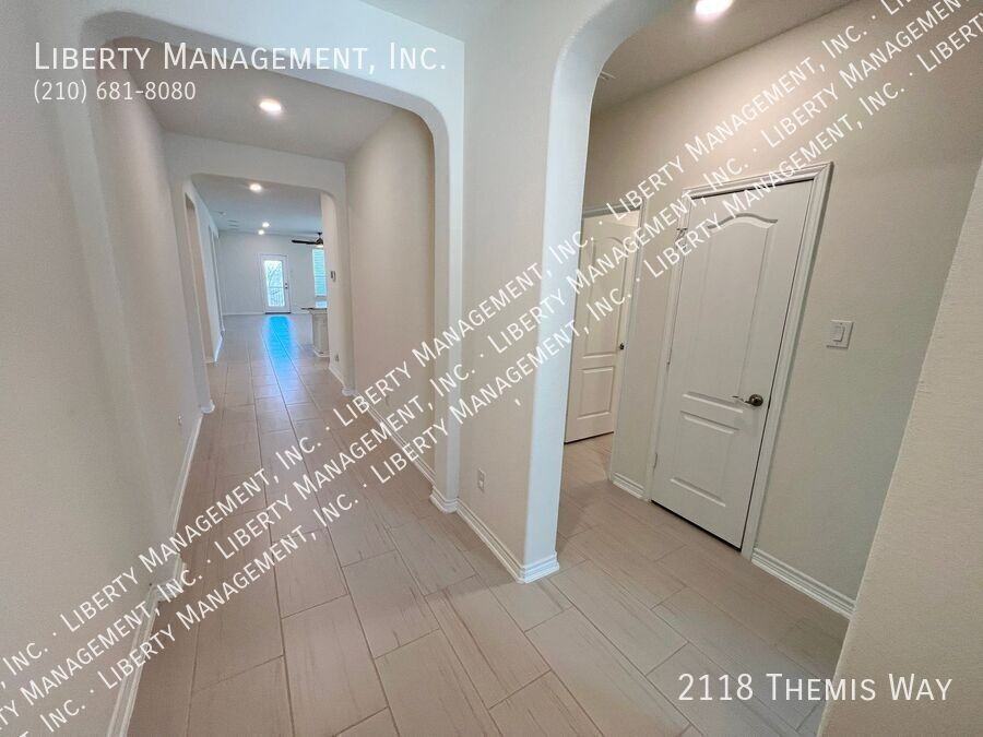 2118 Themis Way - Photo 2 of 39